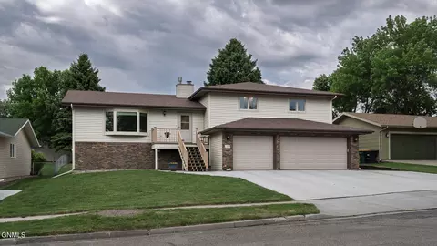 Exterior - 201 E Brandon Dr, Bismarck, ND 58503 photo 5 of 5