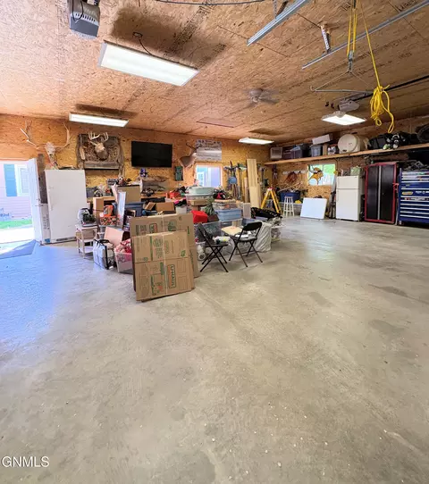 523 12th Ave W, Williston, ND 58801 photo 28