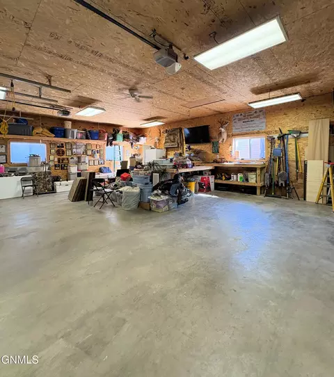 523 12th Ave W, Williston, ND 58801 photo 29