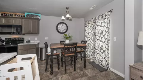 4523 Corvette St NW, Mandan, ND 58554 photo 7