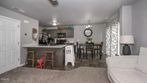 4523 Corvette St NW, Mandan, ND 58554 photo 6