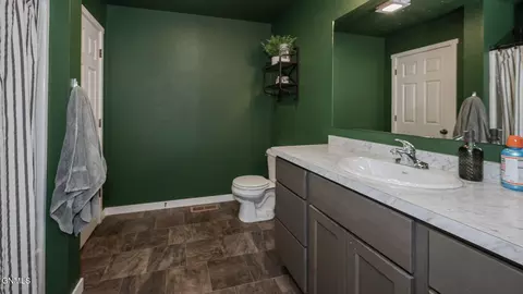 4523 Corvette St NW, Mandan, ND 58554 photo 22