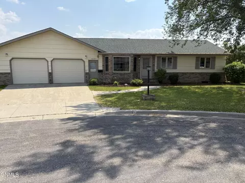 1430 Central Ave N, Valley City, ND 58072