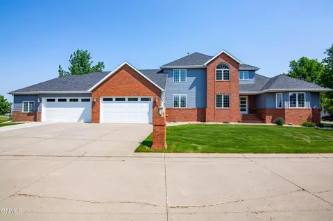 650 Terrace Dr, Bismarck, ND 58503