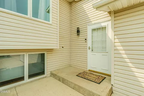Exterior - 3916 Lockport St, Bismarck, ND 58503 photo 8 of 9