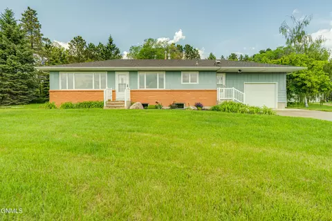4700 26th St NE, Bismarck, ND 58503