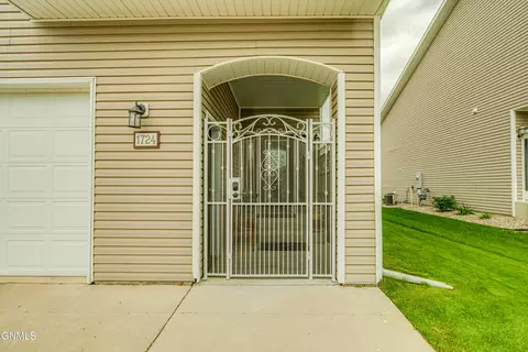 Other - 1724 Calgary Loop, Bismarck, ND 58503 photo 15 of 19