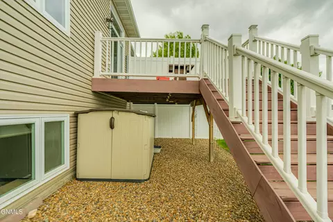Exterior - 1724 Calgary Loop, Bismarck, ND 58503 photo 9 of 10