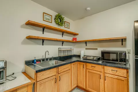 Kitchen - 1724 Calgary Loop, Bismarck, ND 58503 photo 10 of 11