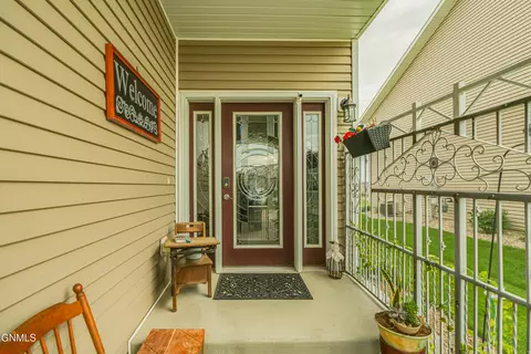 Exterior - 1724 Calgary Loop, Bismarck, ND 58503 photo 2 of 10