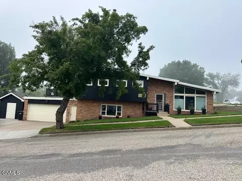 1503 Hanaford Ave, Bismarck, ND 58501