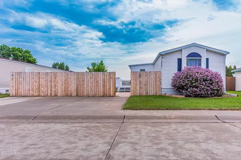 4539 Lafayette Dr, Bismarck, ND 58503