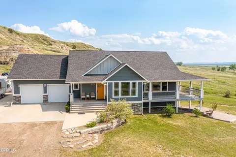 4870 132nd Dr NW, Williston, ND 58801