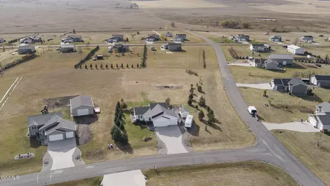 7121 Bear Path Dr, Bismarck, ND 58504 photo 40