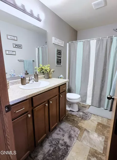 7121 Bear Path Dr, Bismarck, ND 58504 photo 21