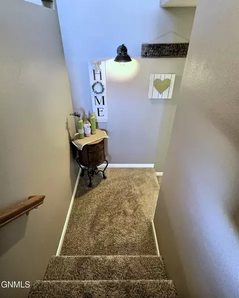 7121 Bear Path Dr, Bismarck, ND 58504 photo 22