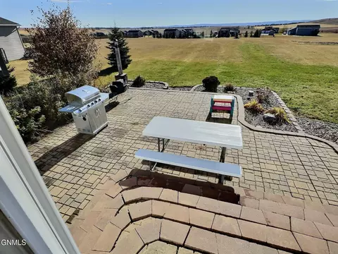 7121 Bear Path Dr, Bismarck, ND 58504 photo 34
