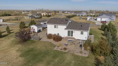 7121 Bear Path Dr, Bismarck, ND 58504 photo 3