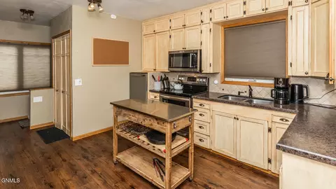511 6th St, Washburn, ND 58577 photo 8