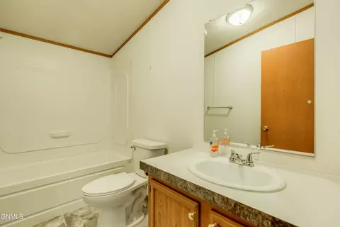 5105 Redcoat Loop, Bismarck, ND 58503 photo 25