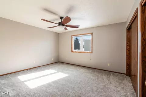 2117 Harmon Ave, Bismarck, ND 58501 photo 13