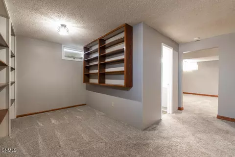 2117 Harmon Ave, Bismarck, ND 58501 photo 18