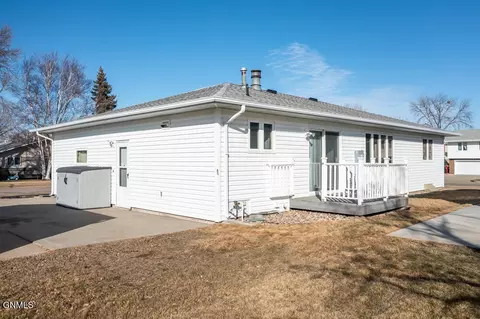 2117 Harmon Ave, Bismarck, ND 58501 photo 26