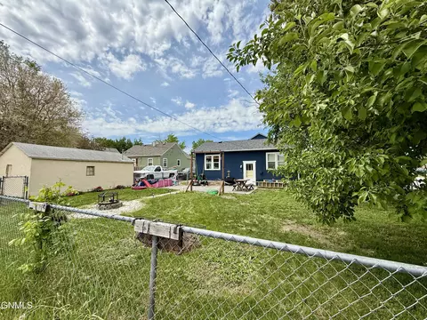 1324 Main St, Williston, ND 58801 photo 31