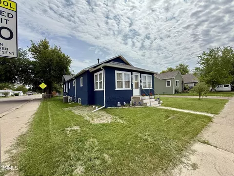 1324 Main St, Williston, ND 58801 photo 36