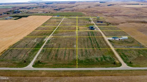 661 Harmony Lp, Hazen, ND 58545 photo 2