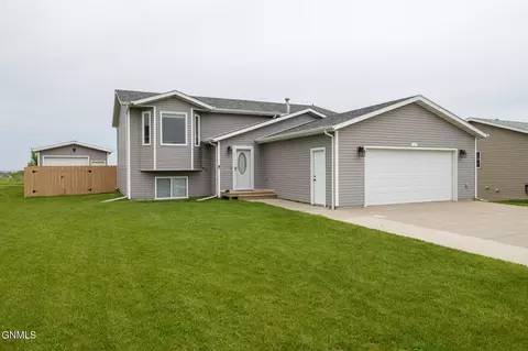 128 Libby Rd, Lincoln, ND 58504
