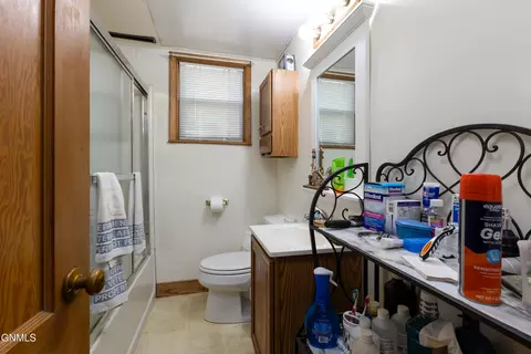 301 6th Ave NW, Mandan, ND 58554 photo 19