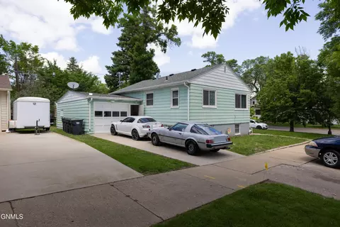 301 6th Ave NW, Mandan, ND 58554 photo 22
