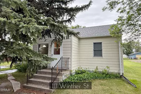 111 Winther St, Ray, ND 58849