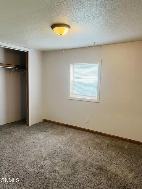 219 Prairie Ln SW, Mandan, ND 58554 photo 23