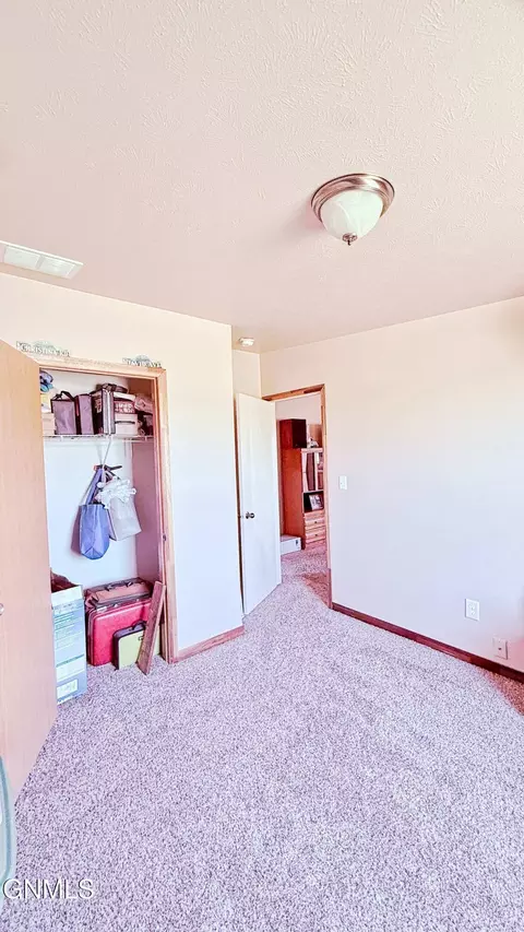 14014 Lake View Dr, Williston, ND 58801 photo 25