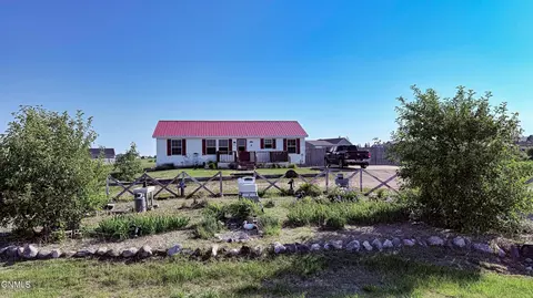 14014 Lake View Dr, Williston, ND 58801 photo 10
