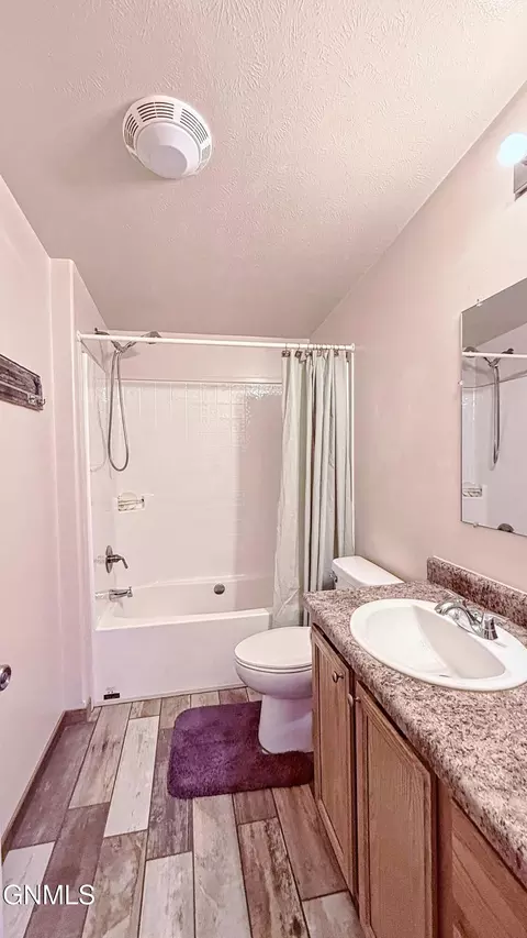 14014 Lake View Dr, Williston, ND 58801 photo 27