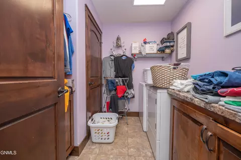 Other - 929 Pheasant Run Ave, Dickinson, ND 58601 photo 5 of 28