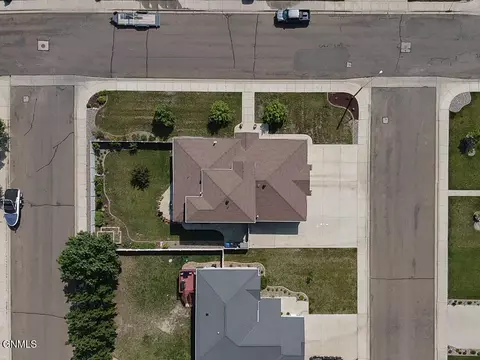 View/Area - 929 Pheasant Run Ave, Dickinson, ND 58601 photo 8 of 9
