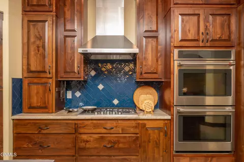 Kitchen - 929 Pheasant Run Ave, Dickinson, ND 58601 photo 5 of 12