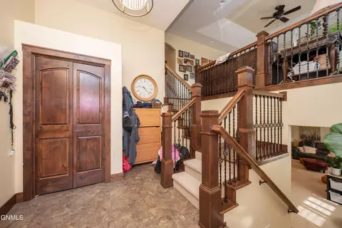 Entry Way - 929 Pheasant Run Ave, Dickinson, ND 58601 photo 1 of 6