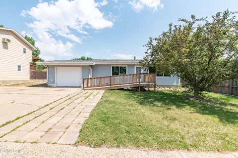 Exterior - 748 8th Ave E, Dickinson, ND 58601 photo 8 of 8