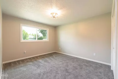 Bedroom - 748 8th Ave E, Dickinson, ND 58601 photo 3 of 5
