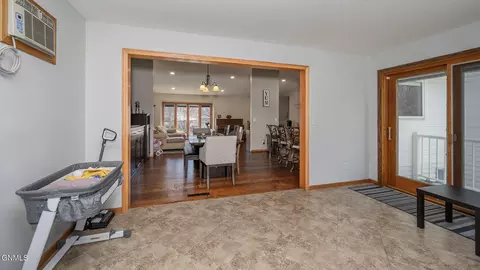 1501 4th Ave NE, Mandan, ND 58554 photo 27