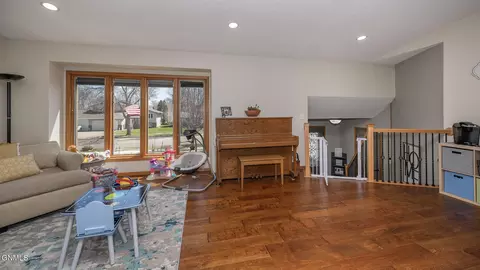 1501 4th Ave NE, Mandan, ND 58554 photo 16
