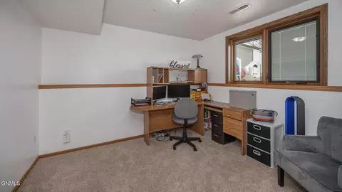 1501 4th Ave NE, Mandan, ND 58554 photo 34