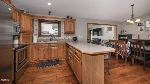 1501 4th Ave NE, Mandan, ND 58554 photo 22