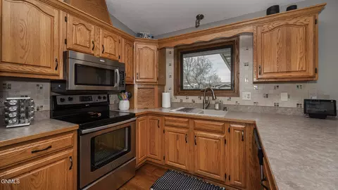 1501 4th Ave NE, Mandan, ND 58554 photo 24