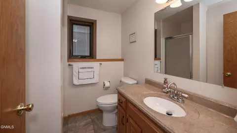 1501 4th Ave NE, Mandan, ND 58554 photo 36